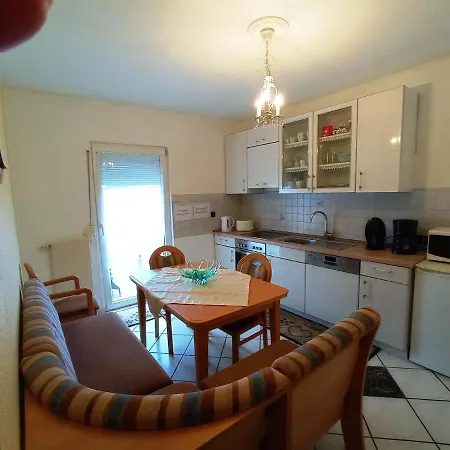 Monteur-, Mit Balkon In Bei Frankfurt Und Aschaffenburg Hanau