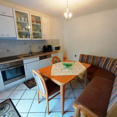 Monteur-, Mit Balkon In Bei Frankfurt Und Aschaffenburg Apartment *