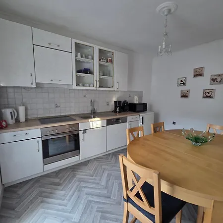 Apartamento Monteur-, Mit Balkon In Bei Frankfurt Und Aschaffenburg