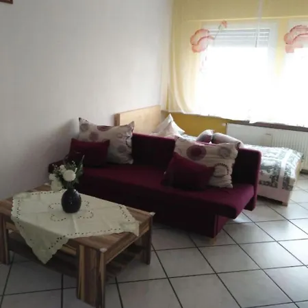 Apartment Monteur-, Mit Balkon In Bei Frankfurt Und Aschaffenburg Hanau
